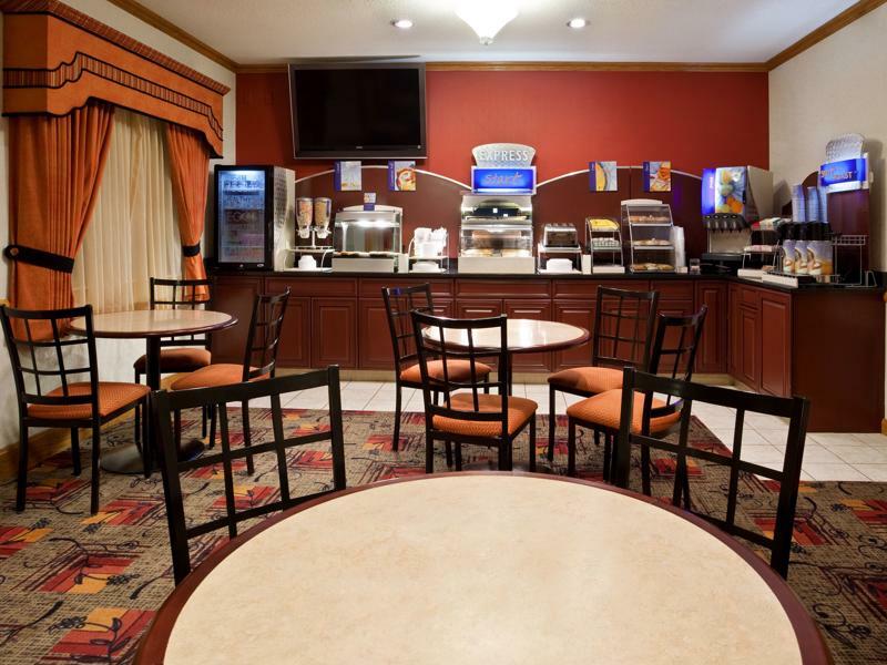Rodeway Hotel 2*